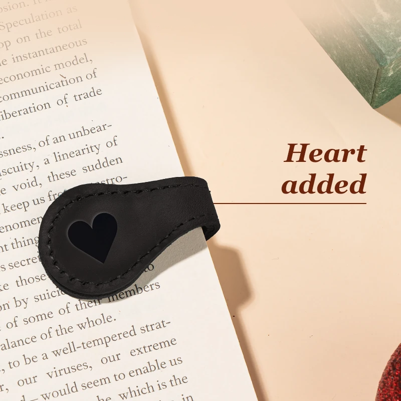 TimelessMark - Personalized Magnetic Leather Bookmark