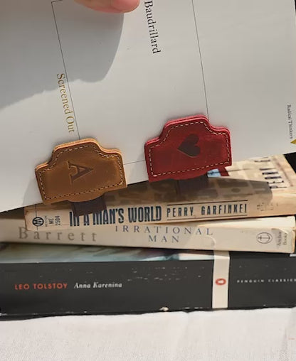 BygoneMark - Personalized Magnetic Leather Pen Holder Bookmark